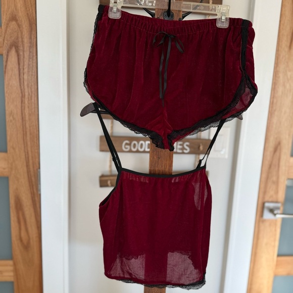 Lace Trim Velvet Women’s Cami Pajama/Lingerie Set Red with Black Trim 2XL EUC - Picture 9 of 10